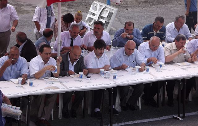 Adnan Menderes Mahallesinde Pilav Günü2