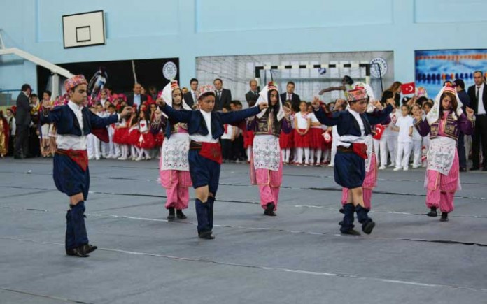 arnavutkoy-23-nisan-2015