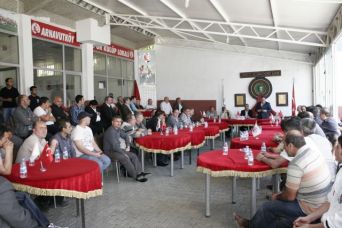 Arnavutköyspor’da Aziz Kadakal Yeniden Başkan Seçildi