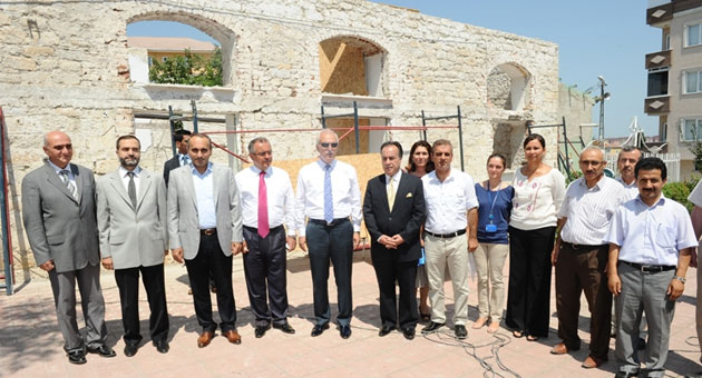 vali-mutlu-arnavutkoyde-2012